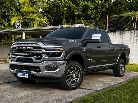 RAM 3500 6.7 I6 TURBO DIESEL LIMITED LONGHORN CD 4X4  AUTOMÁTICO